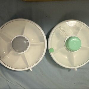 Gobe Snack Spinner Set in White and Mint